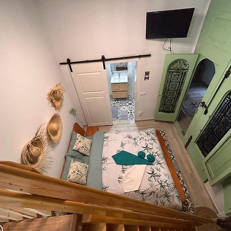 Alzira Bonita Habitacion Verde Con Bano Privado Hotel Ngoại thất bức ảnh