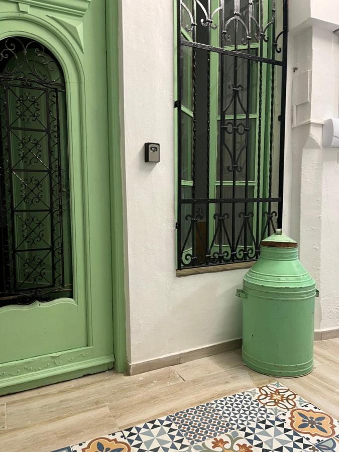 Alzira Bonita Habitacion Verde Con Bano Privado Hotel Ngoại thất bức ảnh