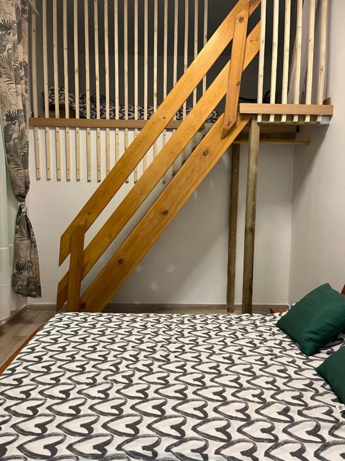 Alzira Bonita Habitacion Verde Con Bano Privado Hotel Ngoại thất bức ảnh