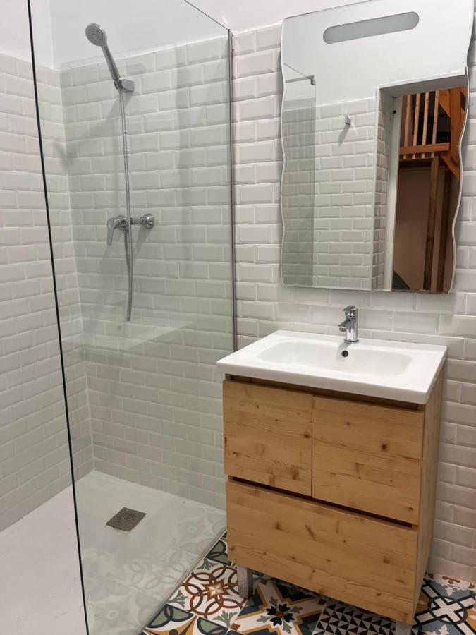 Alzira Bonita Habitacion Verde Con Bano Privado Hotel Ngoại thất bức ảnh
