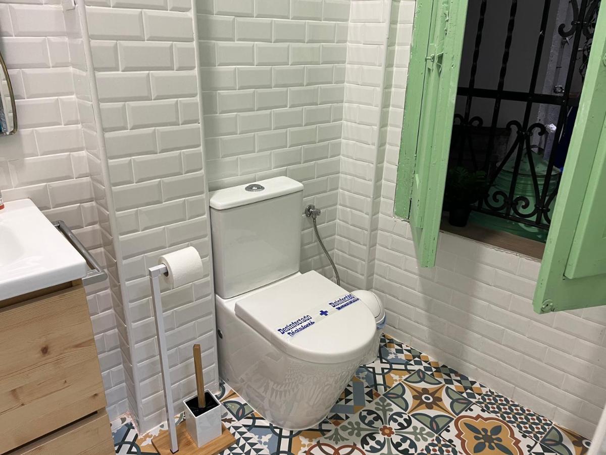 Alzira Bonita Habitacion Verde Con Bano Privado Hotel Ngoại thất bức ảnh